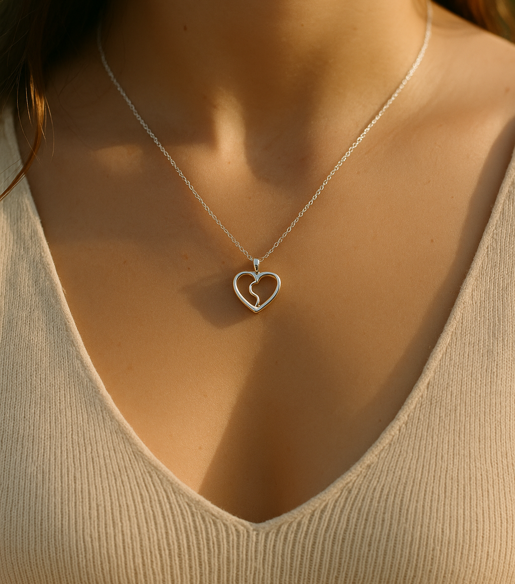 Signature "S" Heart Necklace - Image 4